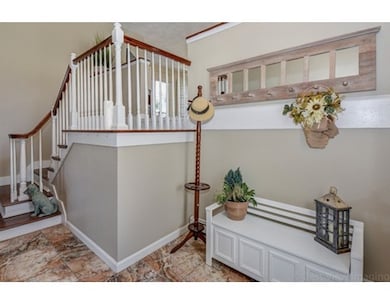 75 Warren St, Plainville, MA 02762 - photo 5