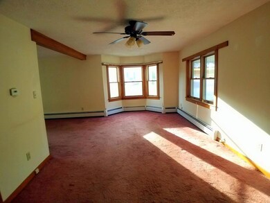 04-Living Room