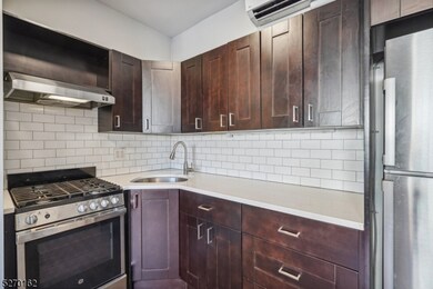 166 Maplewood Ave unit 3, Maplewood, NJ 07040 - photo 7