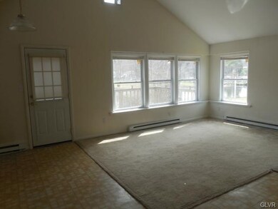 6208 Oak Ln, Kunkletown, PA 18058 - photo 3