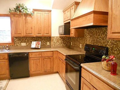 504 W 5th St, Sheridan, IN 46069 - photo 5