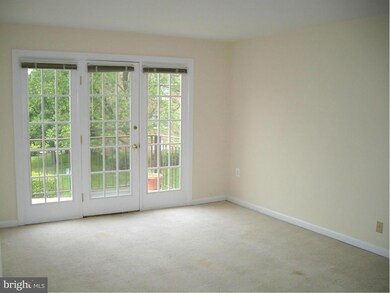 9459 Fairfax Blvd unit 304, Fairfax, VA 22031 - photo 2
