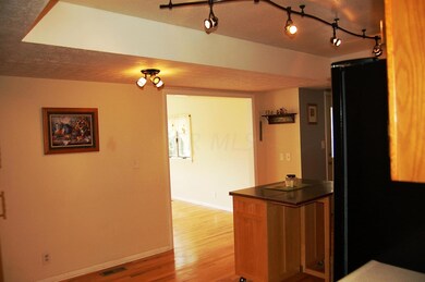 524 Mulberry St, Marysville, OH 43040 - photo 6