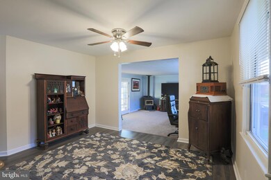 807 Martin Rd, Essex, MD 21221 - photo 7