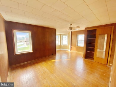 50 W Baltimore St, Taneytown, MD 21787 - photo 5