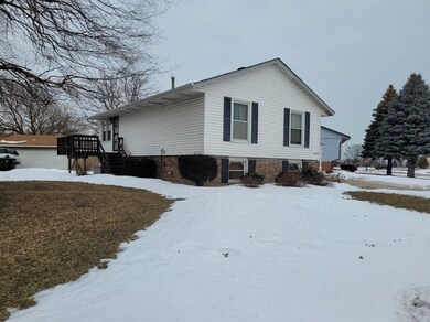 4350 E Guadalupe Cir, East Chicago, IN 46312 - photo 2