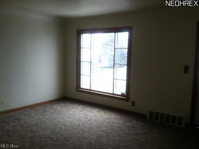 18208 Edinboro Ave, Maple Heights, OH 44137 - photo 7