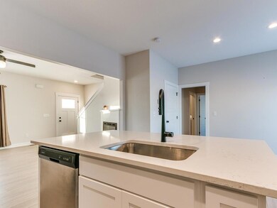 1617 Ledges Dr-23