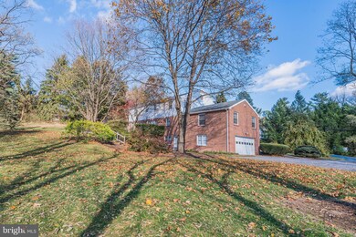 1048 Twin Lakes Dr, Harrisburg, PA 17111 - photo 6