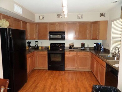 47th Ln - Kitchen