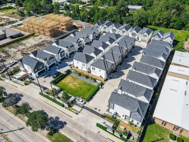 4609 Lavatera St, Houston, TX 77018 - photo 4