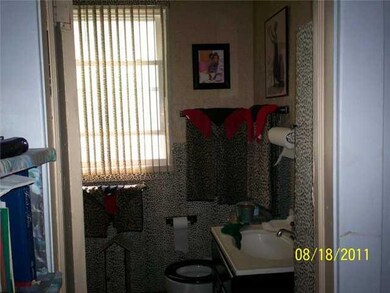 Bathroom ENJOY THE WILD ANIMAL PRINT BATHROOM