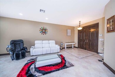 10540 Palacio Ridge Court-small-001-2-10