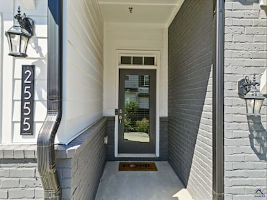 2555 Oakbourne Ln, Smyrna, GA 30080 - photo 2