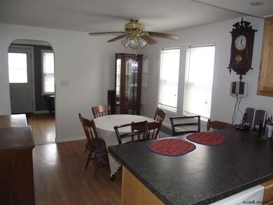 35 Genesee Ave, Rensselaer, NY 12144 - photo 5