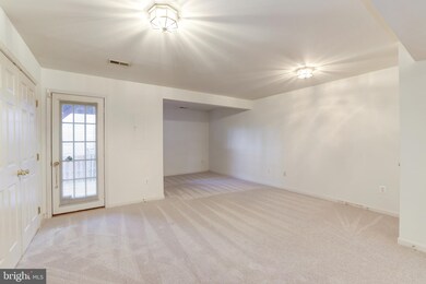13505 George Wythe Ct, Herndon, VA 20171 - photo 6