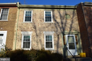 9541 Saluda Ct, Lorton, VA 22079 - photo 4