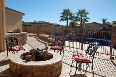 Fire pit and lots of space to entertain!