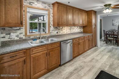 4220 Consaul Rd, Schenectady, NY 12304 - photo 5