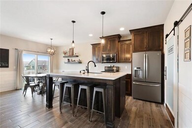 21713 Johnson Ct, Spring Hill, KS 66083 - photo 4