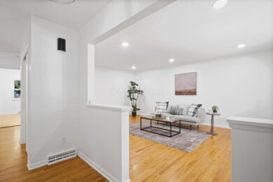 1736 Ivyhill Loop North