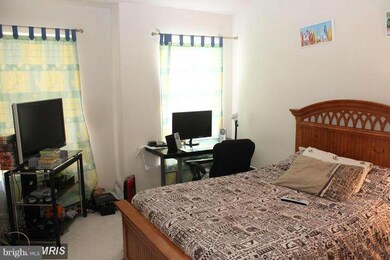 22522 Airmont Woods Terrace, Ashburn, VA 20148 - photo 3