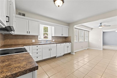 1124 N Curtis St, Olathe, KS 66061 - photo 4