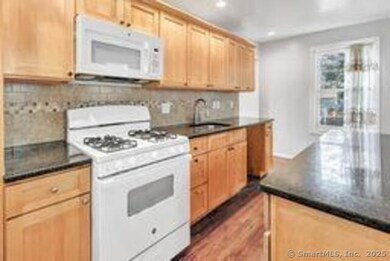 826 Norman St, Bridgeport, CT 06605 - photo 7