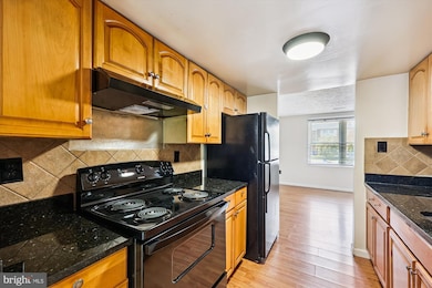 11116 Cedarbluff Ln, Germantown, MD 20876 - photo 5