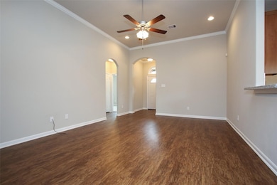 Spacious living room