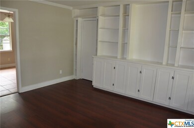 410 Nauert St, Copperas Cove, TX 76522 - photo 4