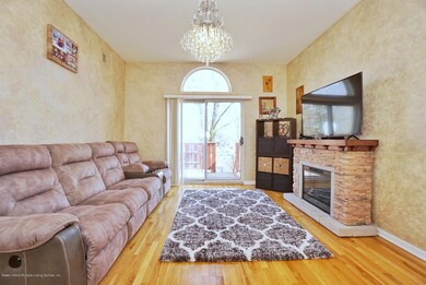 31 Woodcutters Ln, Staten Island, NY 10306 - photo 5