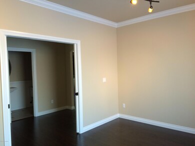 Monterey Flex Room
