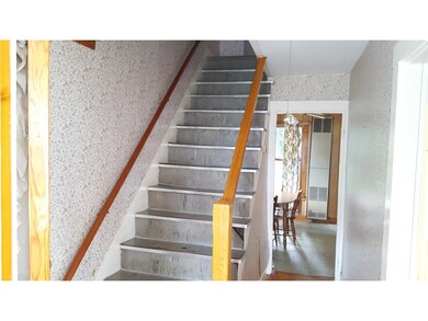 14 Pleasant St, Lincoln, NH 03251 - photo 2