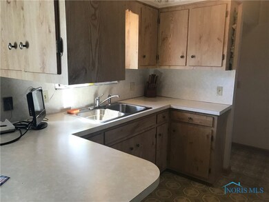 4155 Cypress Ave, Toledo, OH 43623 - photo 3