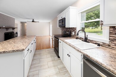 FR Kitchen 3