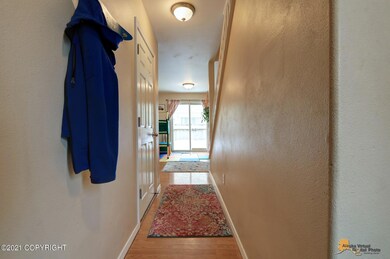 Entry Hall to Fam Rm