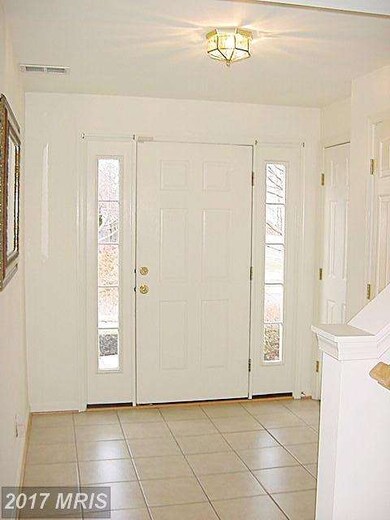 13501 Avonmore Dr, Herndon, VA 20171 - photo 3