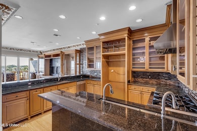 4640 W Beach Blvd unit D-3, Gulfport, MS 39501 - photo 4