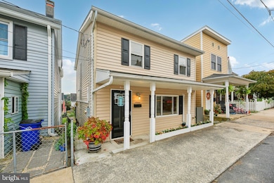 16 E C St, Brunswick, MD 21716 - photo 2