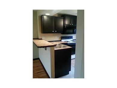 . Breakfast bar seats 3-4 people very comfortably!