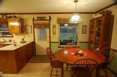 7911 Stallworth Ln, Pensacola, FL 32526 - photo 4