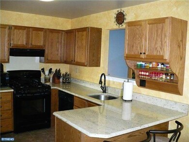 2375 Norrington Dr, Norristown, PA 19403 - photo 4