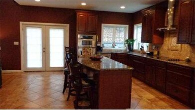 12 Pine View Ave, Worcester, MA 01603 - photo 3