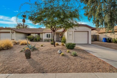 Clean Desert Landscaping in front yard