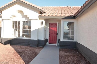 2690 Holy Cross Dr, Las Vegas, NV 89156 - photo 3