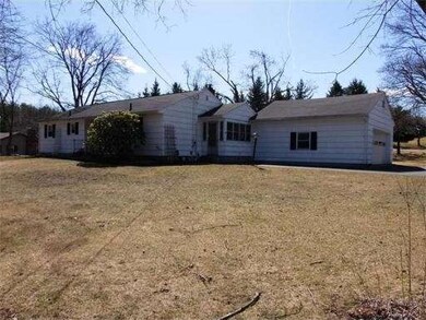 27 Malboeuf Rd, Ware, MA 01082 - photo 2