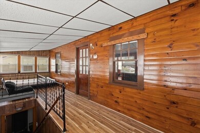 37 Shore Ave, Wareham, MA 02571 - photo 3