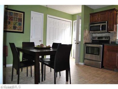 111 Bramblewood Dr, Statesville, NC 28625 - photo 4