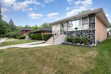 18052 Soleri Dr, Country Club Hills, IL 60478 - photo 3